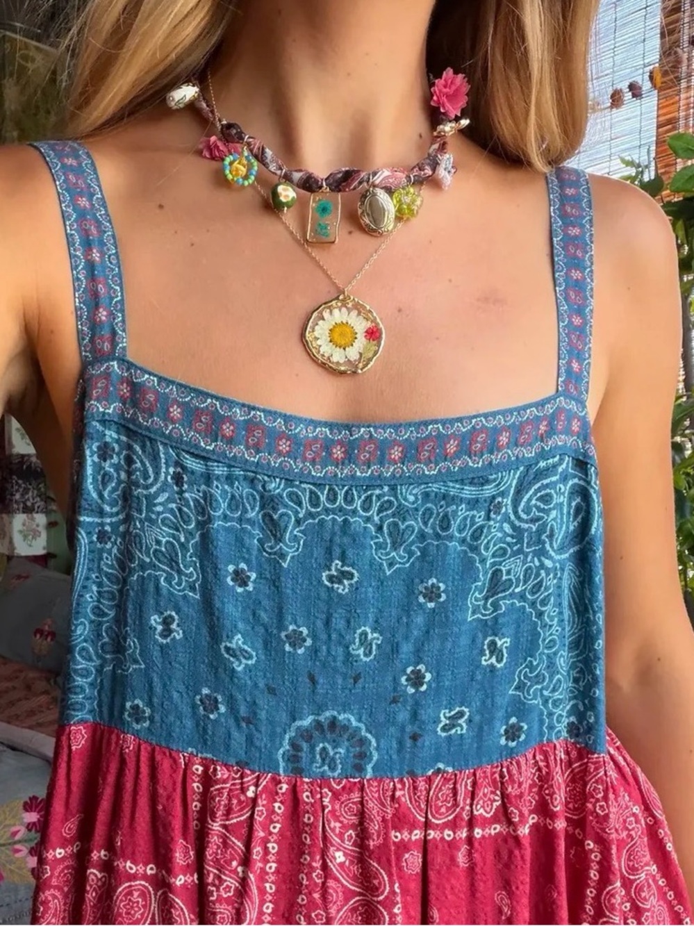 🔘NATURAL LIFE “Happy Threads” Multicolor Floral Charm Necklace with Gold Accents - Picture 4 of 9